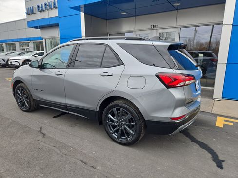 Used 2023 Chevrolet Equinox RS image 8