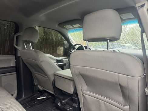 Used 2016 Ford F150 XLT w/ Equipment Group 302A Luxury AWD/4WD image 17