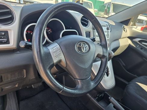 Used 2010 Toyota Matrix S image 11