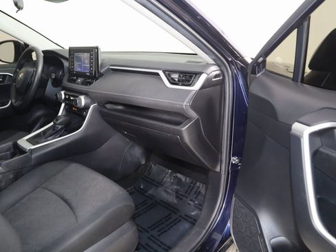 Used 2021 Toyota RAV4 XLE image 36
