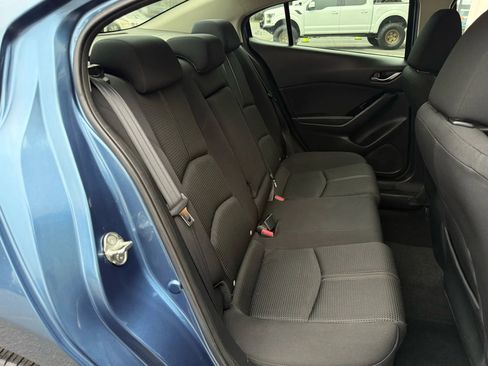 Used 2017 MAZDA MAZDA3 Sport w/ Preferred Equipment Package image 21