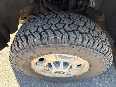 Used 2015 Chevrolet Silverado 2500 LT AWD/4WD image 21