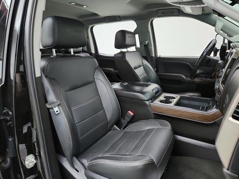 Used 2018 GMC Sierra 3500 Denali w/ Duramax Plus Package image 26