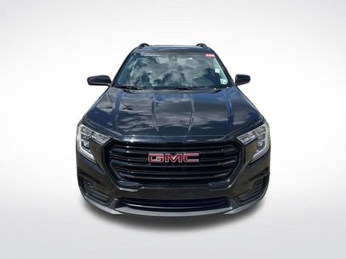 Used 2022 GMC Terrain SLE w/ Driver Convenience Package FWD image 2