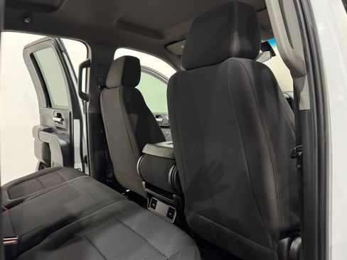 Used 2023 Chevrolet Silverado 2500 Custom w/ Custom Convenience Package image 16