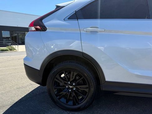 Used 2023 Mitsubishi Eclipse Cross LE AWD/4WD image 12