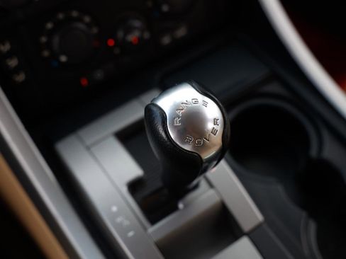 Used 2008 Land Rover Range Rover Sport HSE image 36