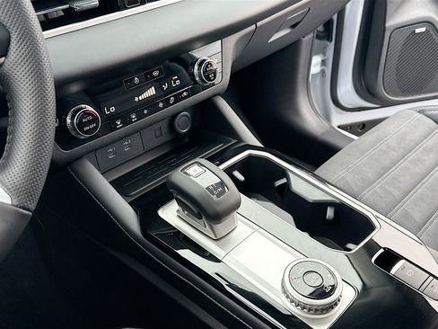 New 2026 Mitsubishi Outlander Trail Edition S-AWC image 11