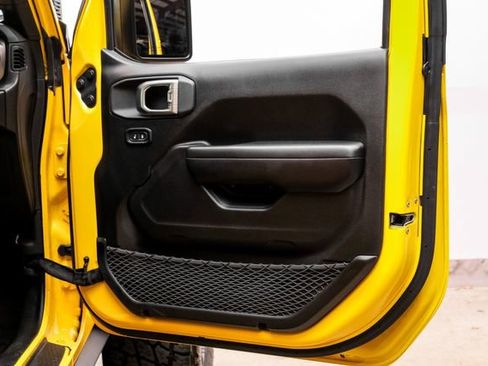 Used 2019 Jeep Wrangler Unlimited Rubicon w/ LED Lighting Group image 75