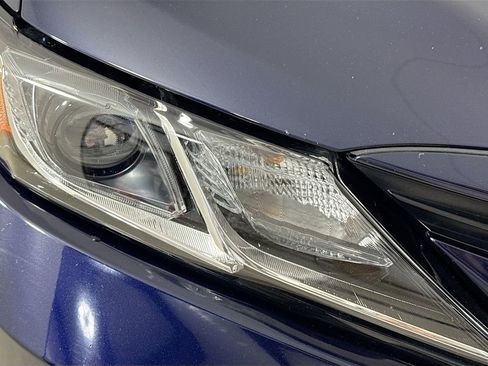 Used 2022 Toyota Camry LE FWD image 30