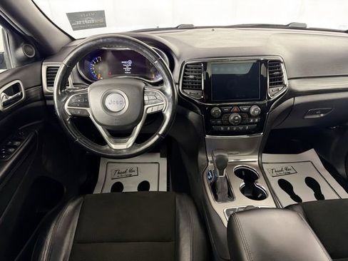 Used 2019 Jeep Grand Cherokee Altitude image 22