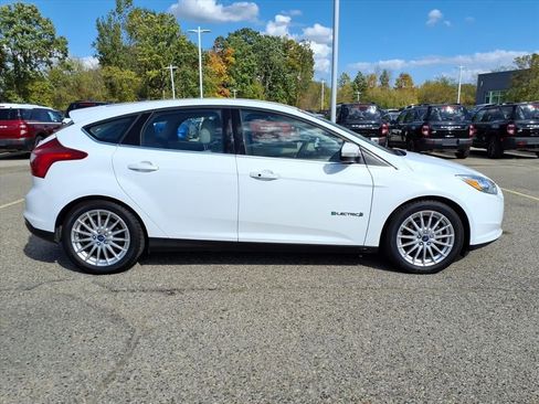 Used 2014 Ford Focus Electric Hatchback image 9