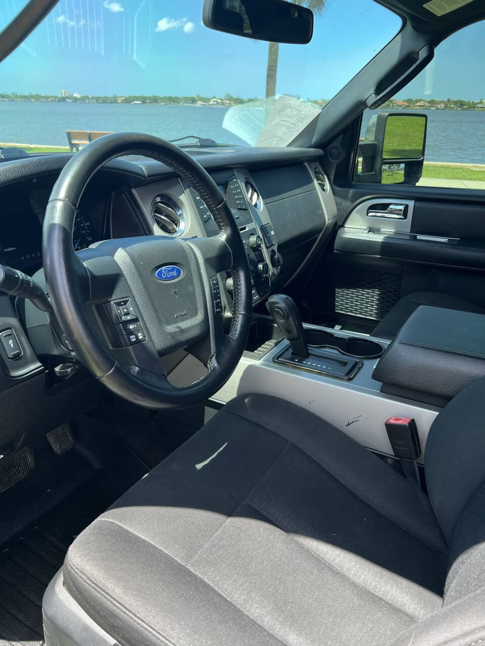 Used 2017 Ford Expedition XLT AWD/4WD image 12