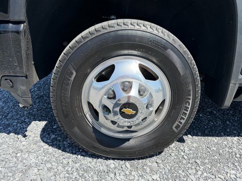 Used 2023 Chevrolet Silverado 3500 High Country w/ Safety Package II AWD/4WD image 7