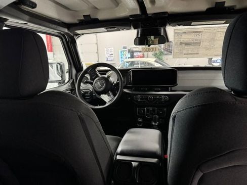 New 2026 Jeep Wrangler Unlimited Sport image 27