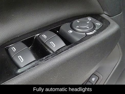 Used 2022 Chevrolet Equinox Premier w/ LPO, Floor Liner Package image 16