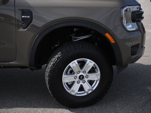 Used 2025 Ford Ranger XL w/ Trailer Tow Package image 3