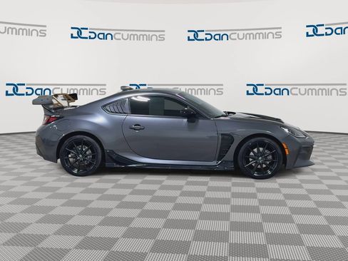 Used 2023 Toyota GR86 Premium w/ ALL Weather Mat Package (TMS) RWD image 9
