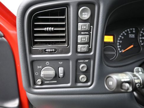 Used 2002 Chevrolet Silverado 1500 LS w/ Off-Road Pkg image 12