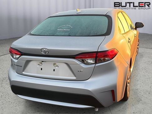 Used 2022 Toyota Corolla LE FWD image 8