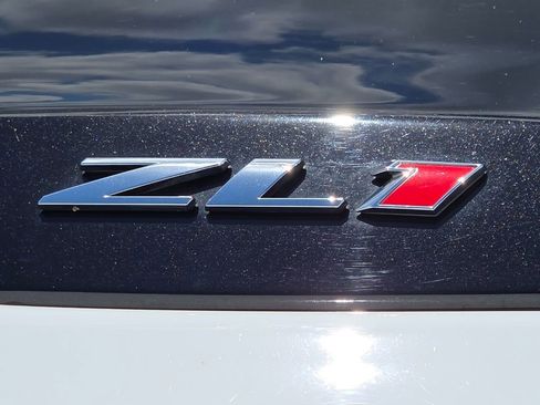 Used 2019 Chevrolet Camaro ZL1 RWD image 17