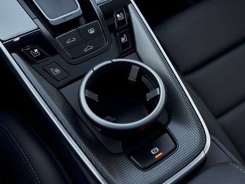 Used 2024 Porsche 911 Turbo image 62