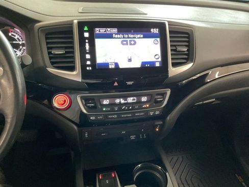 Used 2016 Honda Pilot Touring image 14