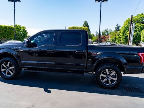 Used 2017 Ford F150 XLT w/ Equipment Group 302A Luxury AWD/4WD image 12