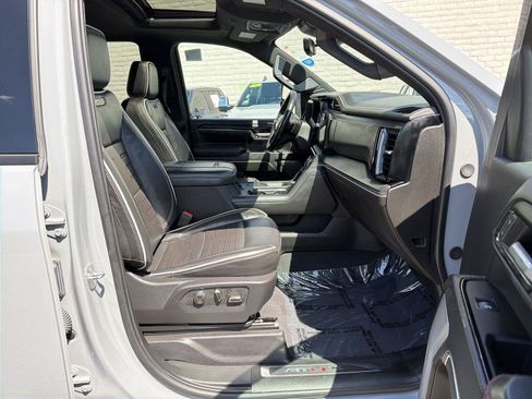 Used 2024 GMC Sierra 2500 AT4X AWD/4WD image 28