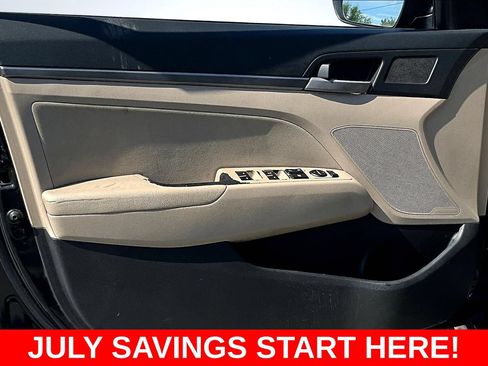 Used 2018 Hyundai Elantra SEL FWD image 23