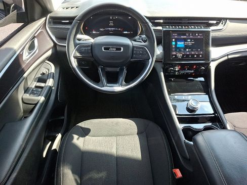 Used 2022 Jeep Grand Cherokee L Laredo w/ Luxury Tech Group I image 12