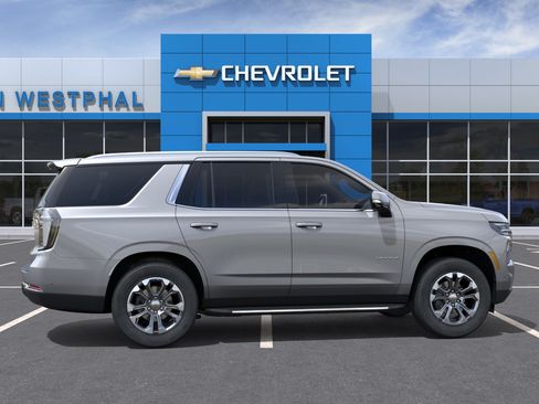 Used 2026 Chevrolet Tahoe LT w/ Comfort Package AWD/4WD image 5