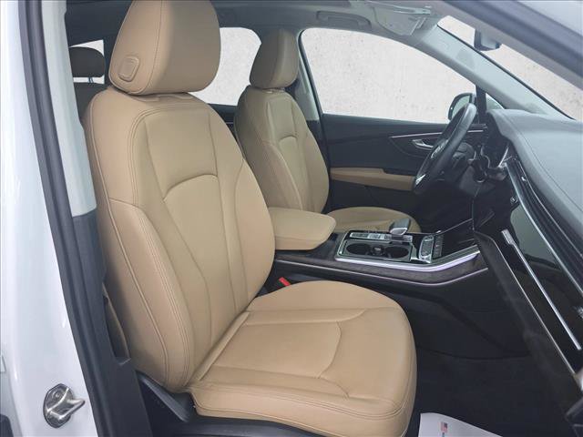 Used 2026 Audi Q7 2.0T Premium w/ Convenience Plus Package AWD/4WD image 22