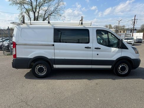 Used 2017 Ford Transit 150 130 Low Roof RWD image 4