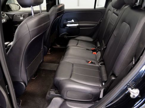 Used 2020 Mercedes-Benz GLB 250 4MATIC image 29