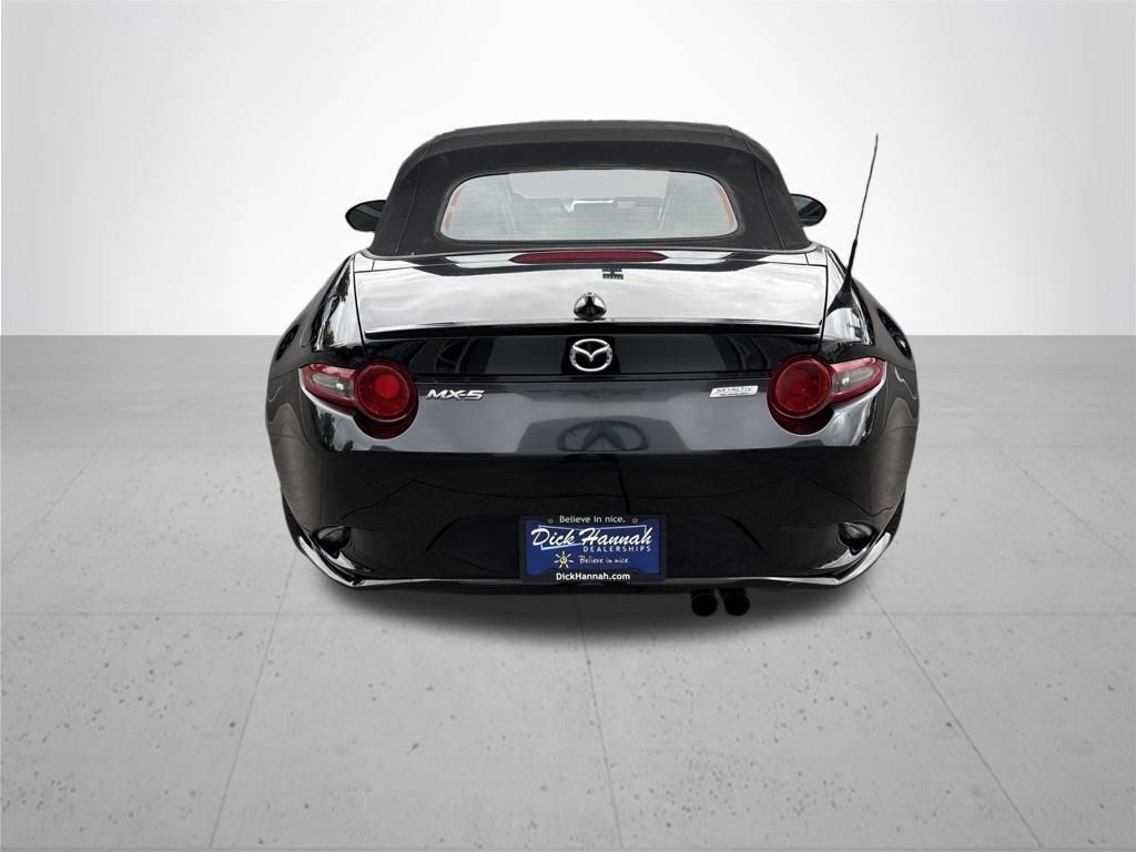 Used 2016 MAZDA MX-5 Miata Club w/ Brembo/BBS Package RWD image 7