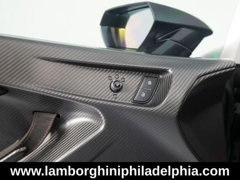 Used 2023 Lamborghini Huracan Tecnica RWD image 15