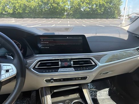 Used 2022 BMW X7 xDrive40i w/ Executive Package AWD/4WD image 15