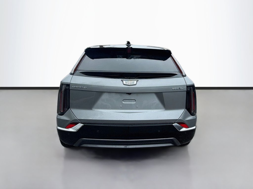 Certified 2025 Cadillac Optiq Luxury 2 AWD/4WD image 6