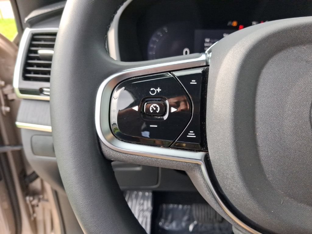 Used 2024 Volvo XC90 B6 Ultimate AWD/4WD image 19