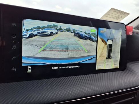 New 2025 Nissan Kicks SR w/ Illumination Package image 9