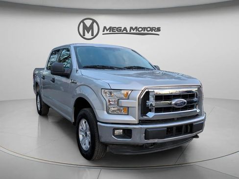 Used 2015 Ford F150 XLT image 11