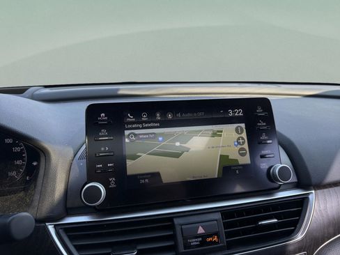 Used 2022 Honda Accord Touring image 28