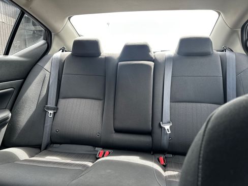 Used 2024 Nissan Altima 2.5 SV FWD image 13