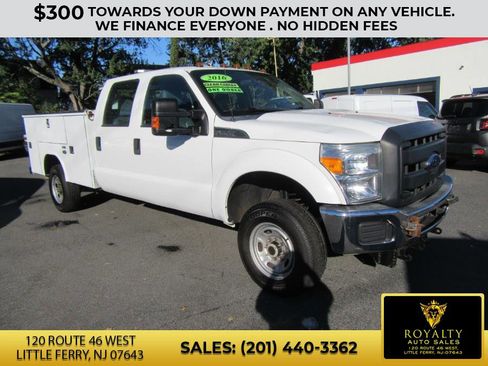 Used 2016 Ford F350 XL image 2
