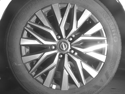 Used 2025 Nissan Altima 2.5 SV image 14