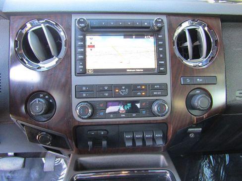 Used 2012 Ford F250 Lariat w/ Lariat Ultimate Pkg image 18