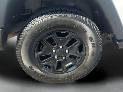 Used 2015 Jeep Wrangler Sport AWD/4WD image 28
