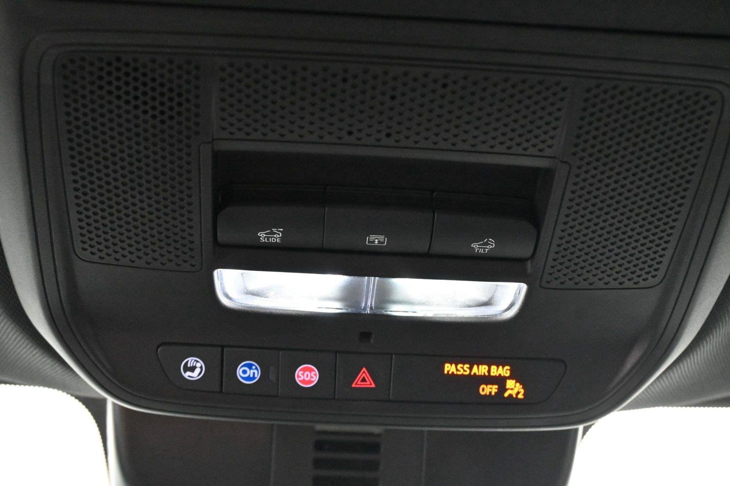 Used 2026 Chevrolet Traverse LT w/ Sun and Wheel Package FWD image 30