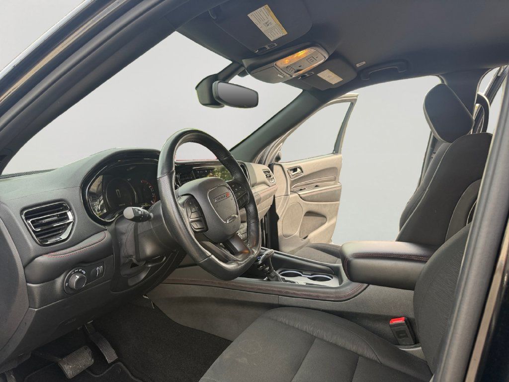 Used 2025 Dodge Durango GT AWD/4WD image 9
